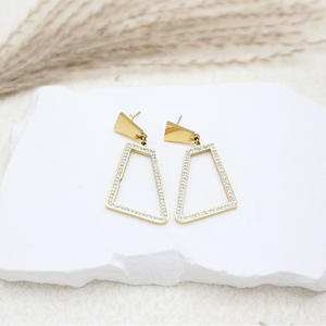 세련된 스테인레스 스틸 여성 귀걸이 사다리꼴 <span class=keywords><strong>CZ</strong></span> 방수 비 알레르기 18K 골드 쥬얼리 - Product Image 2