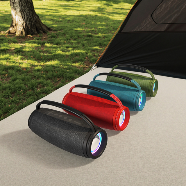 2025 Hot Selling Wireless Bass Boombox Portable Plastic Sound Box With 10w Woofer Speaker for Theatre Parties Audio Via Aux