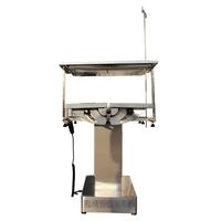 Table d'opération vétérinaire électrique professionnelle EUR VET HT-1 avec fonction de chauffage, inclinaison manuelle/automatique, roulettes mobiles robustes