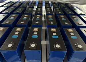 Paquete de Baterías de Litio Lifepo4 3.2v 25ah 30ah 40ah 80ah 100ah 200ah 280Ah Celda Prismática para Scooter Eléctrico, Automóvil, Vehículo, Bicicleta, Bricolaje - Product Image 2