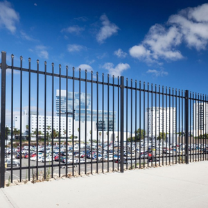 Valla Tubular Decorativa Personalizada Ecológica con Certificación, Tubo de Aluminio Ornamental Negro 6X8, Valla de Seguridad con Punta de Lanza - Product Image 6