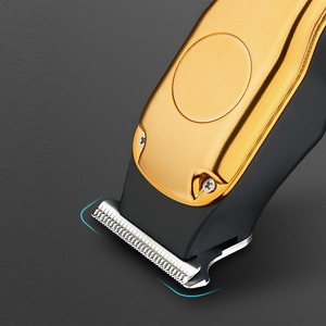 Cortadora de Pelo Eléctrica Dorada 1920 de Aleación de Aluminio Recargable para Uso Doméstico con Peines - Product Image 2