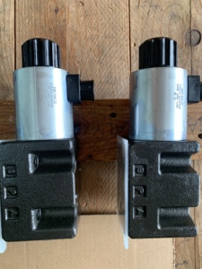 Vannes Solénoïdes Directionnelles Hydrauliques Proportionnelles ZY Série DS3 DS5 DL3 DS3-RK/11N-D220K1 - Product Image 2