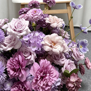 Arreglo de Flores Artificiales Promise, Mezcla de Rosas Moradas y Rosas Rosadas, Hecho a Mano, Realista, Decoración de Boda, Estilo Romántico y de Ensueño - Product Image 4