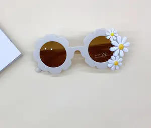 Wholesale Sunglasses Trendy Girl Girls Round Party Jewel Fashion Sun Uv400 Flower Kids Glasses