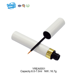 Contenitore in alluminio dorato di lusso per eyeliner e siero ciglia, con etichettatura, ideale anche per olio per unghie - Product Image 2