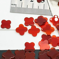 Pierre d'agate synthétique en coquille noire Trèfle à malachite rouge naturel Trèfle à quatre feuilles traité thermiquement pour la fabrication de bijoux