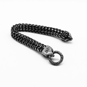 Yunnique-pulsera de cadena de acero y titanio de estilo europeo para hombre, diseño de escorpión negro Punk, regalo de joyería Retro - Product Image 3