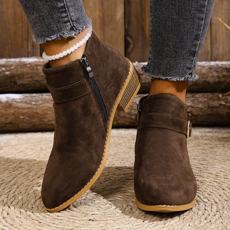 สีน้ำตาล