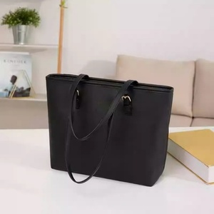 High Quality Designer Hand Tote <b>Bags</b> Custom Logo Pu Leather 2025 Luxury Large Capacity Shoulder <b>Bags</b> for Women - Product Image 5