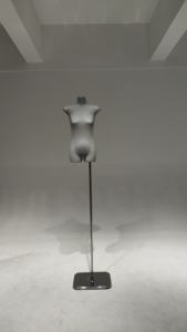 Venta de verano, maniquí de Torso femenino de medio cuerpo ajustable para exhibición de <span class=keywords><strong>ropa</strong></span>, costura, diseño de moda hecho de plástico para sastres - Product Image 5