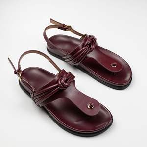 <span class=keywords><strong>Infradito</strong></span> da <span class=keywords><strong>donna</strong></span> con piedini tagliati che indossano <span class=keywords><strong>sandali</strong></span> piatti da esterno con spalline posteriori - Product Image 5