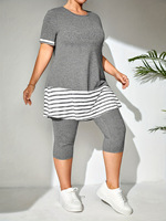 Ensemble de vêtements d'été pour femmes - T-shirt ample à col rond et manches courtes imprimé à rayures et pantalon 7/8 par les fabricants