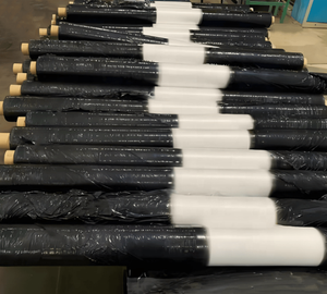 Película de Cobertura Vegetal LLDPE 100% Virgen de Gran Tamaño para Agricultura - Control de Malezas, Regulación de la Temperatura del Suelo, Fertilizante y Agua - Product Image 6