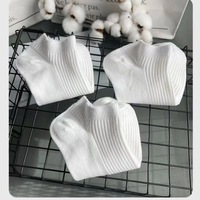 Chaussettes Zhuji pour hommes et femmes, fines, noires et blanches, longueur cheville, respirantes, absorbant la transpiration, déodorantes, en polyester/poly-coton, uniques
