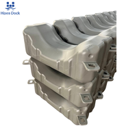 Ponton flottant modulaire en HDPE gris résistant aux UV, robuste et durable, avec garantie de 3 ans pour les marinas de jet-skis et de bateaux