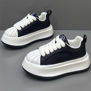 Zapatos Casuales de Hombre con Suela Gruesa y Aumento de Altura, Antideslizantes, de Malla de Microfibra, con Punta Reforzada - Product Image 4