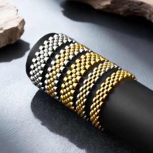Pulsera de Acero Inoxidable Chapada en Oro con Diseño Geométrico, Pulsera de Cadena Lisa de Moda - Product Image 3