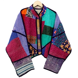 Veste Kantha vintage haut de gamme pour femme, 100% coton, patchwork dessiné à la main, col mandarin, manches régulières, style bohème, écologique - Product Image 1