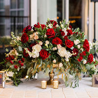 Grande boule de fleurs artificielles en soie rose, rouge et verte avec fleurs mélangées pour décorations de mariage