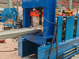 Macchina Professionale ad Alta Velocità per la Formatura di Guardrail Stradali per la Fabbricazione di Barriere di Sicurezza Autostradali - Product Image 3