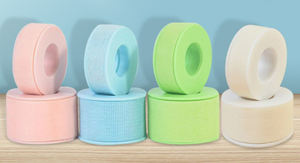 Cinta Colorida <span class=keywords><strong>de</strong></span> Microespuma <span class=keywords><strong>para</strong></span> <span class=keywords><strong>Pestañas</strong></span> Azul y Negra Personalizada, Cinta <span class=keywords><strong>de</strong></span> Gel <span class=keywords><strong>de</strong></span> Silicona Rosa Intenso <span class=keywords><strong>para</strong></span> Piel Sensible <span class=keywords><strong>para</strong></span> Extensión <span class=keywords><strong>de</strong></span> <span class=keywords><strong>Pestañas</strong></span> - Product Image 5