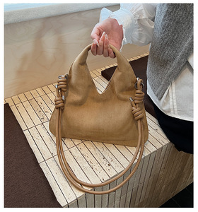 Hand Bags for Girls New Design 2025 Summer Vibes Tote Bag Suede Fashionable Crossbody Bag <b>Square</b> Shape Polyester Lining - Product Image 1