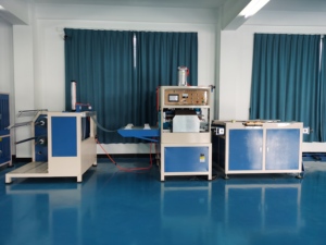 Machine de soudage à haute fréquence de couverture de <span class=keywords><strong>livre</strong></span> en PVC à alimentation automatique 12KW de performance supérieure - Product Image 4
