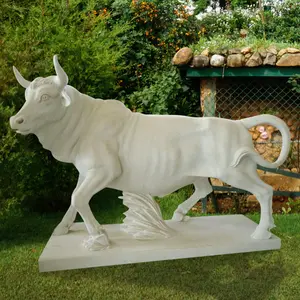 Scultura a grandezza naturale della statua del toro di marmo bianco intagliato a mano dell'ornamento del giardino - Product Image 1