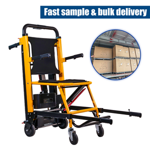 Fauteuil roulant électrique pour monter les escaliers en alliage <span class=keywords><strong>d</strong></span>'aluminium avec batterie au lithium, adapté aux personnes âgées et handicapées - Product Image 1