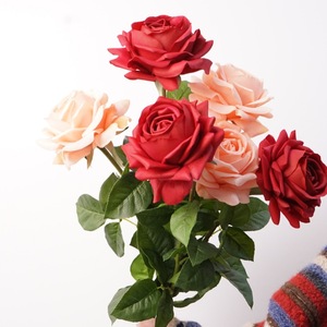 H-826 Nuevo Color, <span class=keywords><strong>Rosas</strong></span> Artificiales de Látex <span class=keywords><strong>con</strong></span> Tacto Real, <span class=keywords><strong>Rosas</strong></span> <span class=keywords><strong>Blancas</strong></span>, <span class=keywords><strong>Rosas</strong></span> y Azules para Decoración de Bodas - Product Image 1