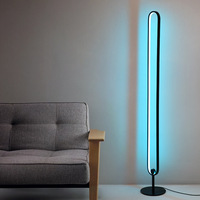 Lampadaire LED minimaliste nordique atmosphère lampadaire vertical pour chambre salon