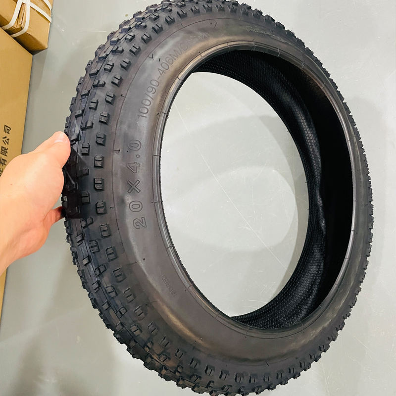 Outer Tire