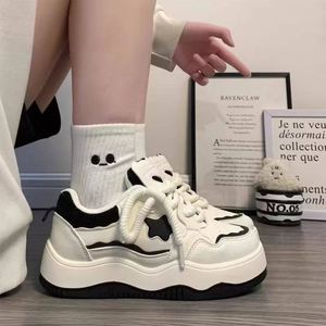 Nouvelles baskets blanches à semelle épaisse pour femme 2026, style étoile, chaussures décontractées, tendance Hong Kong, chaussures de sport polyvalentes - Product Image 6