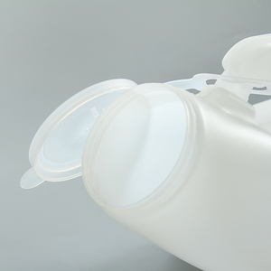 โถปัสสาวะชาย PE แบบพกพาพร้อมฝาพลาสติกกันรั่วสำหรับเดินทางกลางแจ้งใช้ซ้ำได้ - Product Image 5