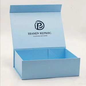 Tùy Chỉnh Lớn Gấp Hộp Quà Tặng Thân Thiện Với Môi Grey Board Miếng Bọt Biển Lót Dập Nổi Từ Đóng Cửa Cho Vớ Bao Bì Thực Tế Sử Dụng - Product Image 5