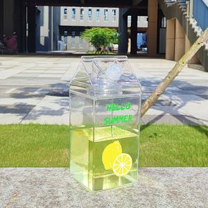 Linda Botella de Agua con Forma de Cartón de <span class=keywords><strong>Leche</strong></span>, Cuadrada, de Plástico, a Prueba de Fugas, Portátil, Reutilizable, para Beber Directamente, Moderna, Minimalista, para Niños, para la Escuela - Product Image 2