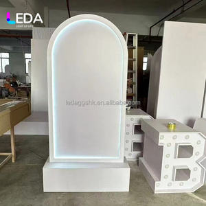 Panneau en acrylique blanc personnalisé LEDA, fond de scène de mariage moderne et simple pour les événements intérieurs/extérieurs, décoration de fête - Product Image 6