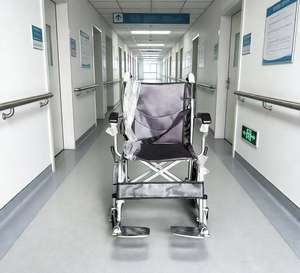 <span class=keywords><strong>Silla</strong></span> de <span class=keywords><strong>Ruedas</strong></span> Económica de Acero con Llantas Sólidas de PU, <span class=keywords><strong>Silla</strong></span> de <span class=keywords><strong>Ruedas</strong></span> Manual <span class=keywords><strong>Plegable</strong></span> Ligera para Personas Mayores - Product Image 4