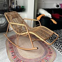 Fauteuil à bascule en rotin - Chaise de détente durable et écologique pour patio extérieur et salon avec coussins pour balcon