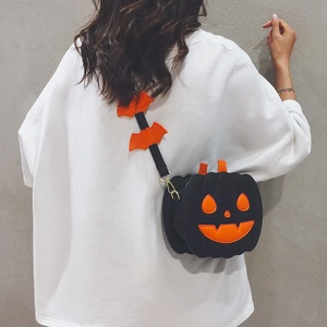 Sac à bandoulière/bandoulière croisée pour femme en PU avec fermeture éclair, motif citrouille d'Halloween, amusant et personnalisé, doublure en polyester, nouveau design de niche 2026 - Product Image 1