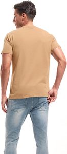 เสื้อยืดผู้ชายทรงใหม่คุณภาพสูง ผ้าถักโพลีเอสเตอร์/คอตตอน ป้องกันรอยยับ เป็นมิตรกับสิ่งแวดล้อม ราคาขายส่ง - Product Image 3