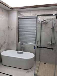 <span class=keywords><strong>Tende</strong></span> <span class=keywords><strong>a</strong></span> <span class=keywords><strong>rullo</strong></span> su misura <span class=keywords><strong>per</strong></span> <span class=keywords><strong>tende</strong></span> oscuranti zebrate oscuranti, tessuto <span class=keywords><strong>a</strong></span> <span class=keywords><strong>rullo</strong></span> finestra francese scatola trasparente in PVC 4/6 pezzi/scatola di cartone romana - Product Image 5