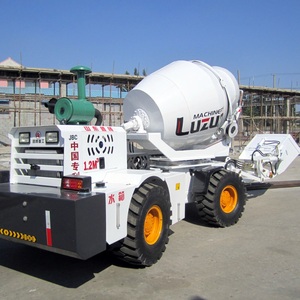 Camion malaxeur à <span class=keywords><strong>béton</strong></span> autopropulsé <span class=keywords><strong>pas</strong></span> <span class=keywords><strong>cher</strong></span> China Luzun JBC12 avec réservoir de 1,8 m3 à vendre - Product Image 1