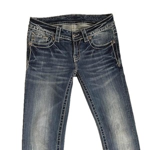 Jeans acampanados góticos Y2K con bordado de cruz al por mayor |   Vaqueros de tiro bajo y corte ajustado |   Indie Sleaze - Pantalones de mujer de secado rápido con corte bootcut - Product Image 3