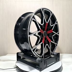 Jantes forgées Hubgraphite noires avec embellissements rouges, pour <span class=keywords><strong>Mercedes</strong></span>-AMG GT Supercar version Performance Légère - Product Image 2