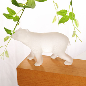 Figurine en cristal d'ours polaire, objet de collection, art animalier, figurine en cristal faite à la main, décoration de table, idéale pour les cadeaux et souvenirs - Product Image 3