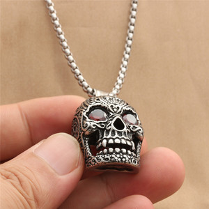 Yunnique-collar con colgante de calavera de acero inoxidable para hombre, estilo Punk Retro con ojos rojos, diseño geométrico 280527 - Product Image 4