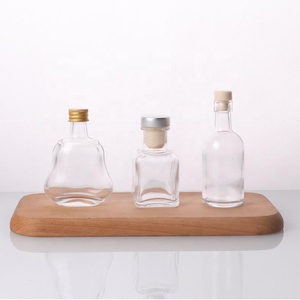 Beaucoup de styles de mini bouteilles en <span class=keywords><strong>verre</strong></span> d'alcool miniatures de 50ml avec bouchons/bouchons pour whisky vodka brandy - Product Image 5