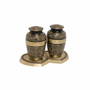 Urnes de compagnon gravées agréables pour les services funéraires Urne commémorative funéraire métallique décorative pour les services funéraires - Product Image 1